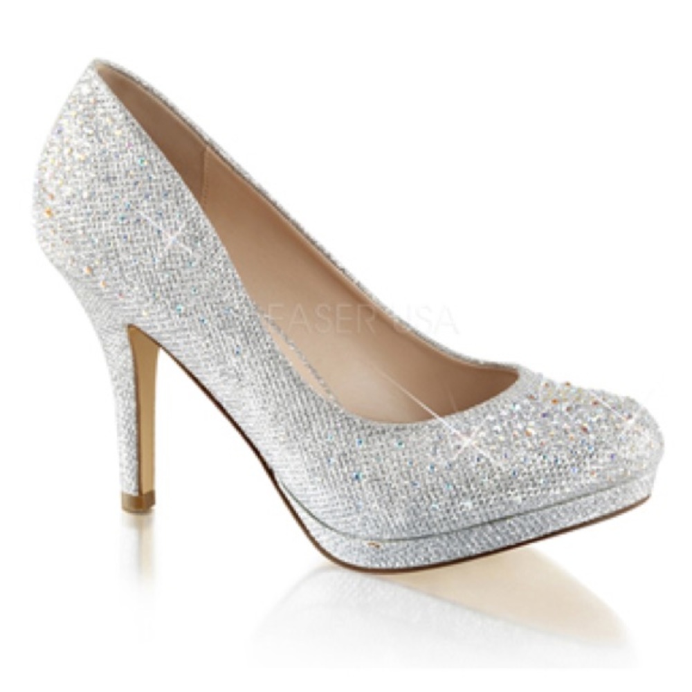 Silver pumps